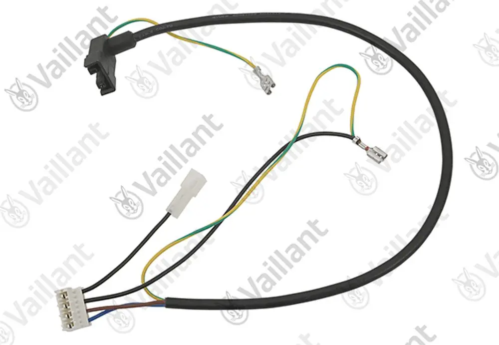 Vaillant Zündkabel mit mehreren Kabelverbindungen und Steckern, eingesetzt in Heizungsanlagen. Kabel in verschiedenen Farben für spezifische Verbindungen.